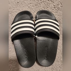 Kids Adidas slides. Black and white size 12